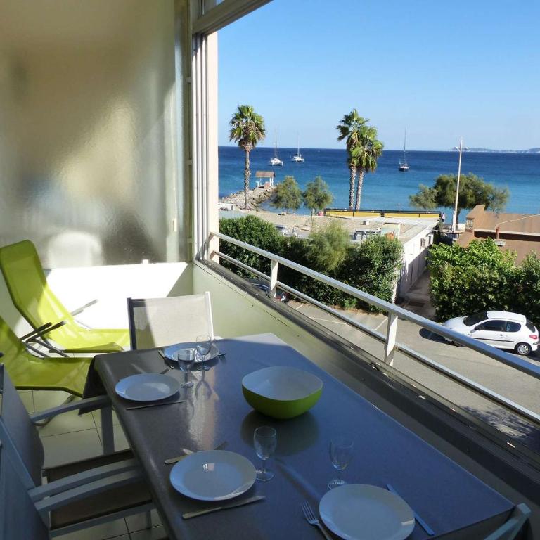 Appartement T2 au Lavandou avec Parking et Terrasse Vue Mer - FR-1-308-197 - Appartamento - 1