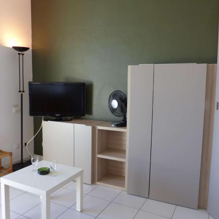 Appartement T2 au Lavandou avec Parking et Terrasse Vue Mer - FR-1-308-197 - Appartamento - 4