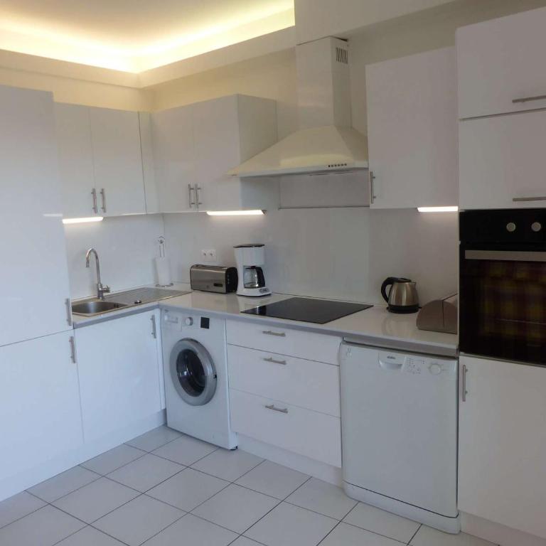 Appartement T2 au Lavandou avec Parking et Terrasse Vue Mer - FR-1-308-197 - Appartamento - 6