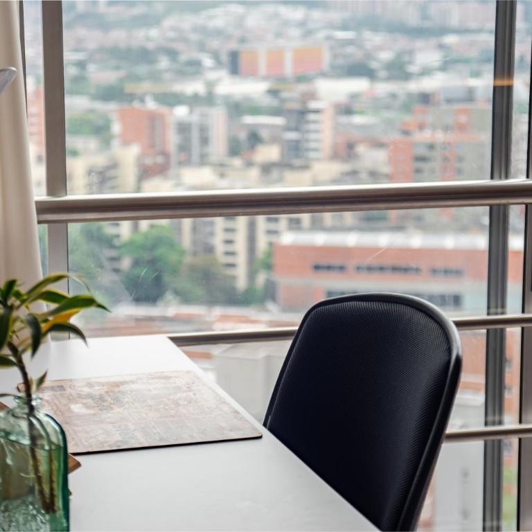 Luxury El Poblado Loft, relax in Medellin's heart! - One-Bedroom Apartment - 9