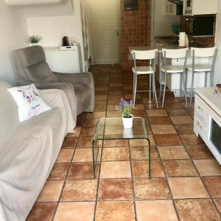 Bungalow Carmen - Two-Bedroom Apartment - 2