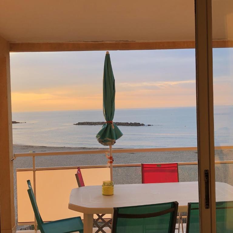Appartement Front de mer - Apartment mit 2 Schlafzimmern - 3