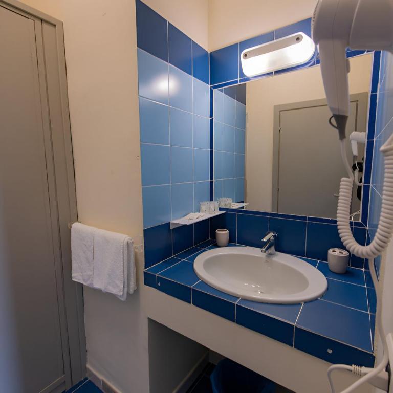 Hotel Baia Turchese - Suite Deluxe con Vista Mare - 6