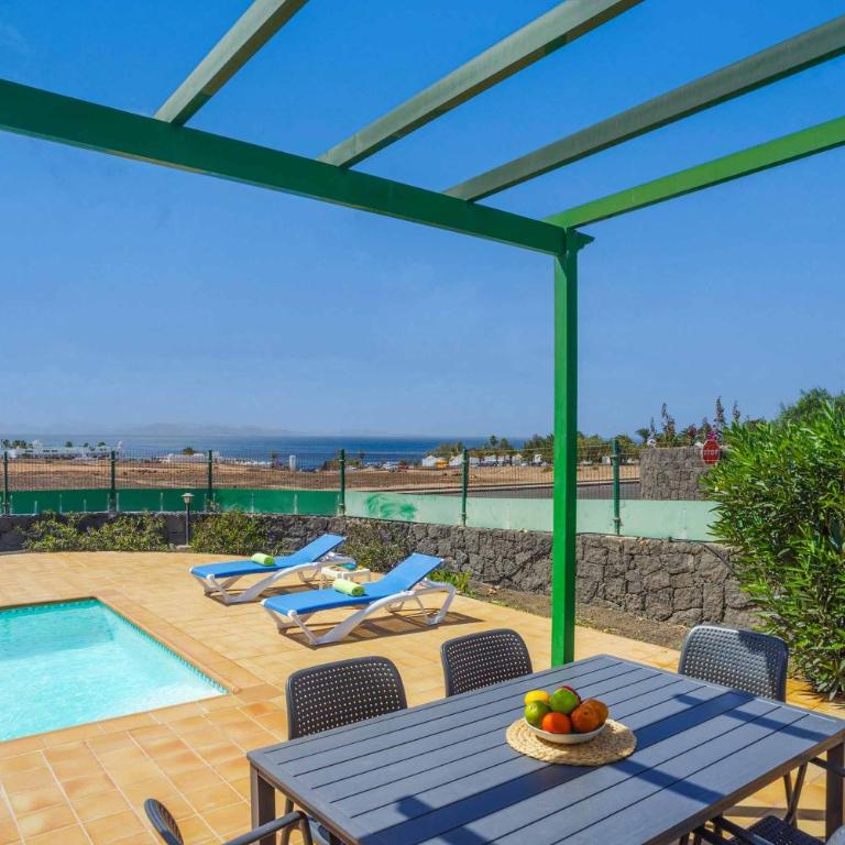 Villa Femes - Three-Bedroom Villa - 8