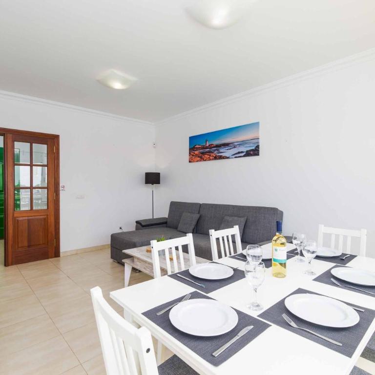 Villa Femes - Three-Bedroom Villa - 13