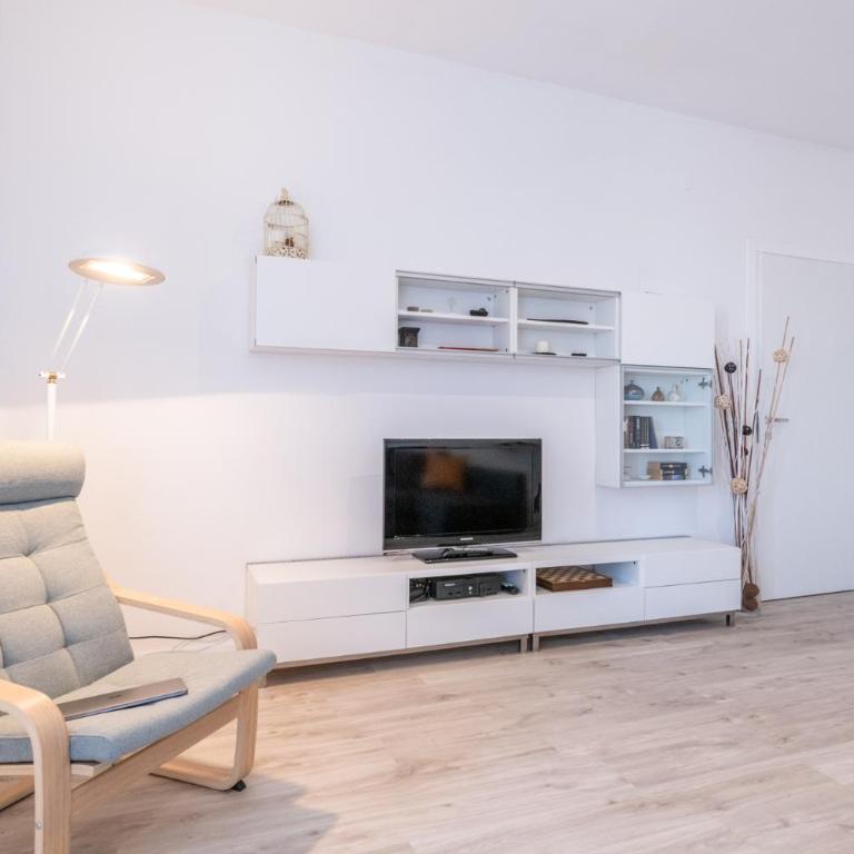 Surf Sound B Flat by Pleiades Home - Apartment - 34