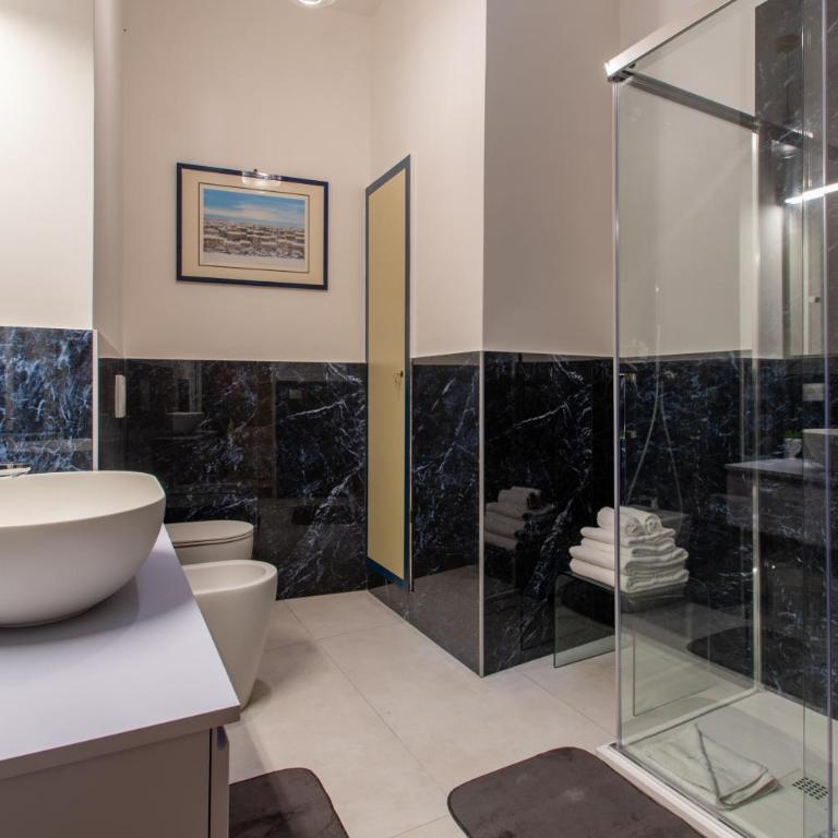 Belvedere Suite - Centro Storico - Terrazzo con Vista - Appartamento con 2 Camere da Letto - 5