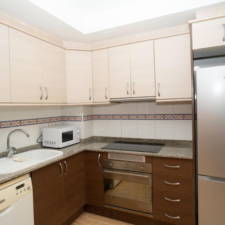 Aina - Apartamento de 2 dormitorios con vistas al mar - 13