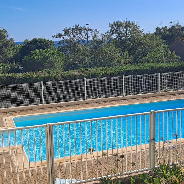 Presqu'ile de Giens, Maison Rdc avec Accès et Jardin Privés sans Vis-à-vis, Piscine, Plages à 2 min à pieds - Superior Apartment - 23