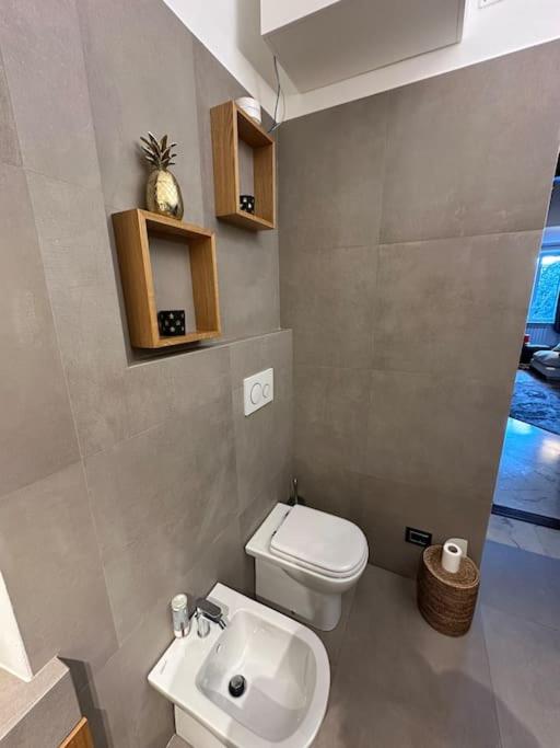 Vista Corvetto - Appartamento Standard con 2 Camere da Letto - 37