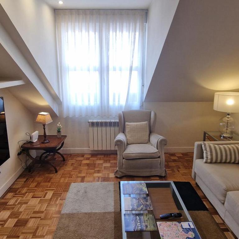 La Buhardilla de la Escalerona - 2 Hab - VUT-4354-AS - Apartamento de 2 dormitorios - 20