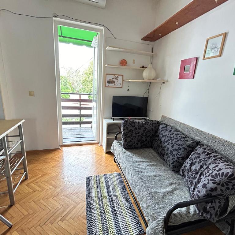 Аппарат рядом с Храмом Святого Саввы - Apartman sa 1 Spavaćom Sobom - 1