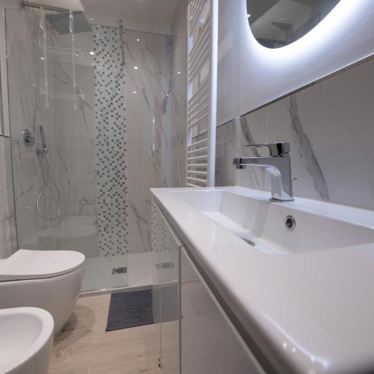 242 - Camera Est - Affittacamere Sara Home Chiavari, 200Metri dal Mare - Chambre Double - 22