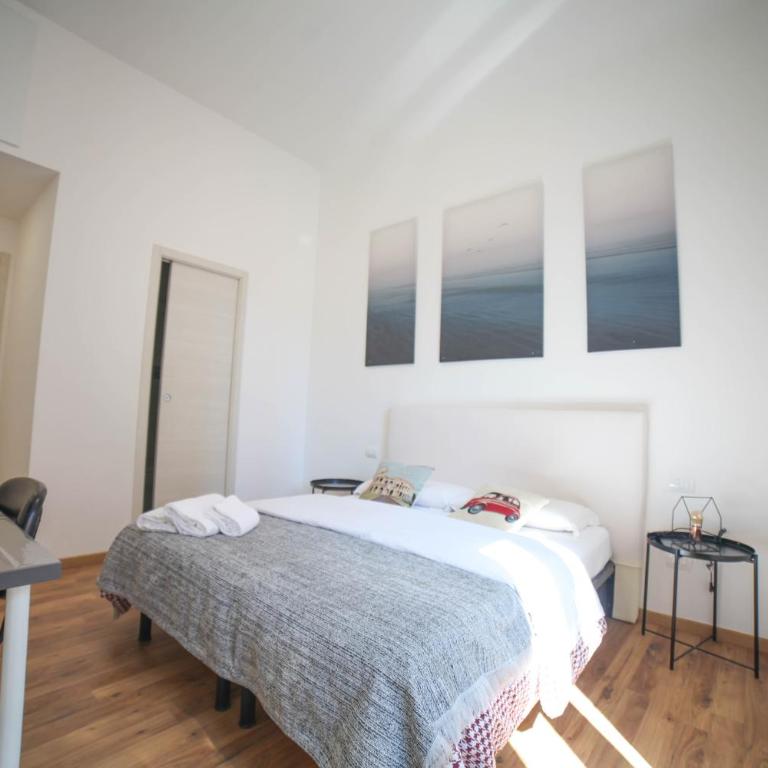 Cosmo GuestHouse - Camera Matrimoniale con Bagno Privato - 16