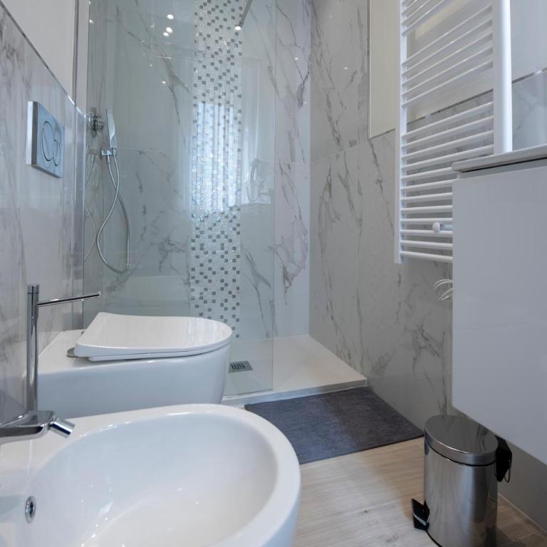 242 - Camera Est - Affittacamere Sara Home Chiavari, 200Metri dal Mare - Chambre Double - 27