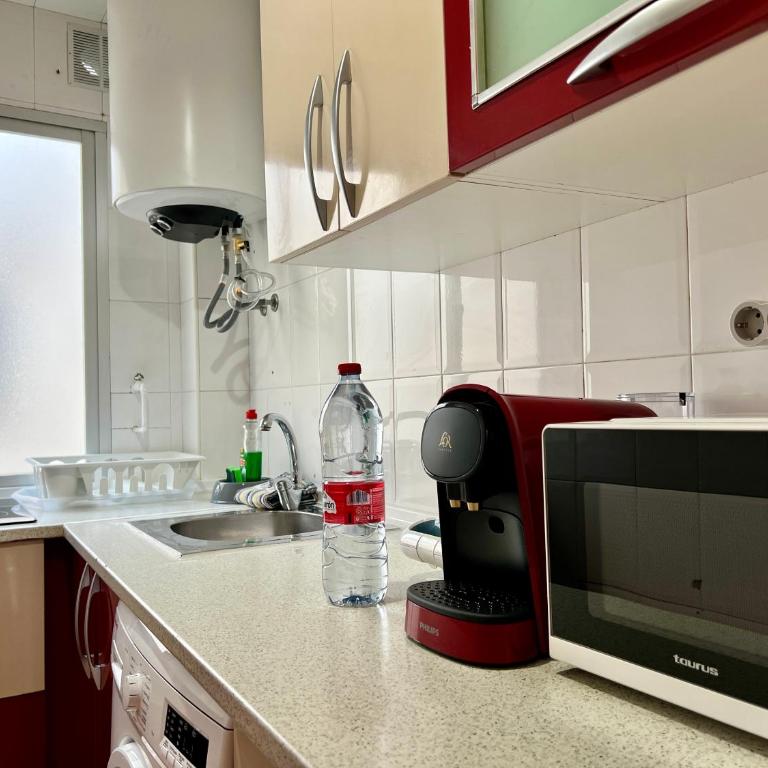 Amazing 3Bedroom Apartment in Capuchinos by Easytrip - Apartamento de 3 dormitorios - 3