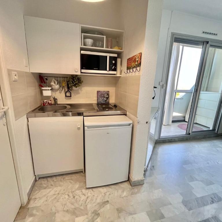Grand Studio Climatisé avec Parking Privé à La Grande Motte - FR-1-716-60 - Studio - 3
