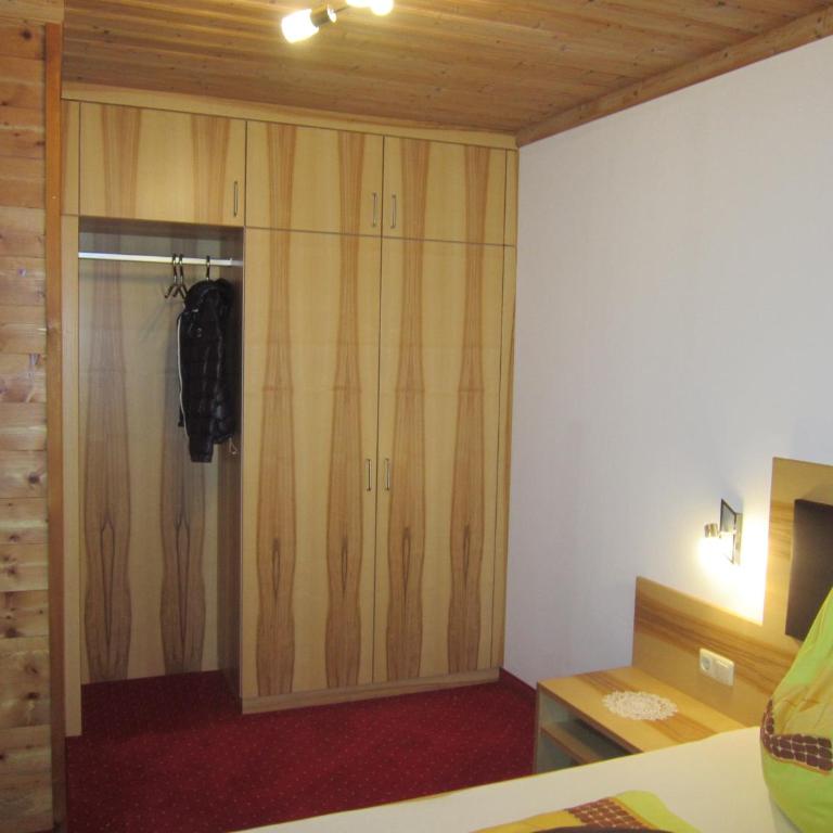 Rieserhof/Fam. Meißnitzer - Apartment mit 2 Schlafzimmern und Balkon - 1