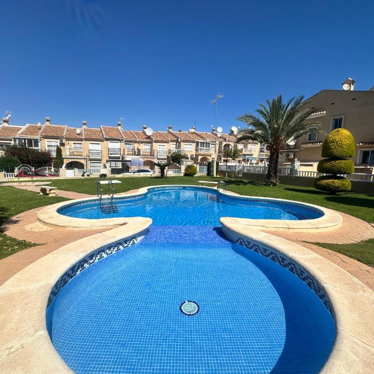 Homely Apartments Royal - Apartamento de 2 dormitorios con terraza - 1