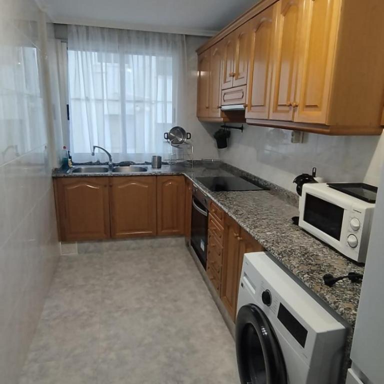 Sea view apartment, first line on the beach, Remote work - Apartment mit 3 Schlafzimmern und Meerblick - 12