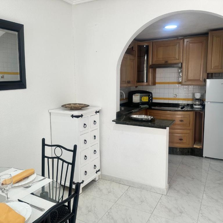 Homely Apartments Royal - Apartamento de 2 dormitorios con terraza - 12