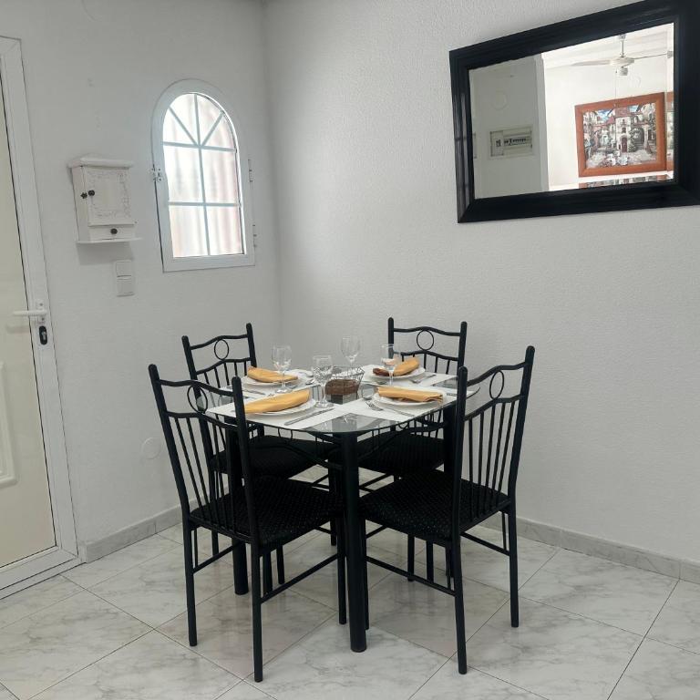 Homely Apartments Royal - Apartamento de 2 dormitorios con terraza - 10