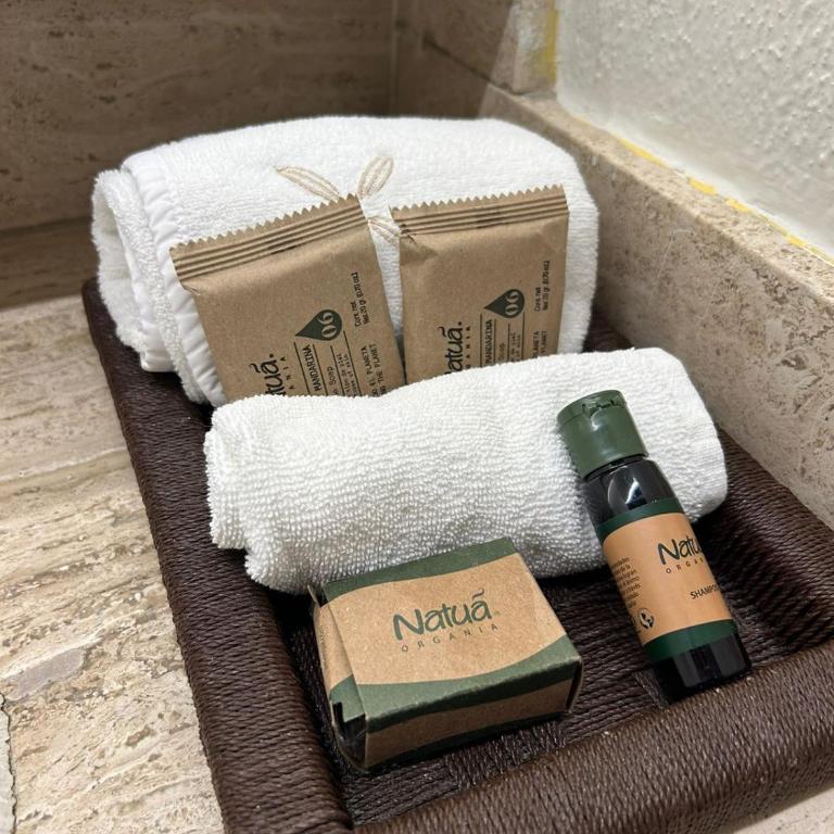 Hotel Boutique Naura Centro - Habitación Doble Estándar con 2 camas dobles - 6