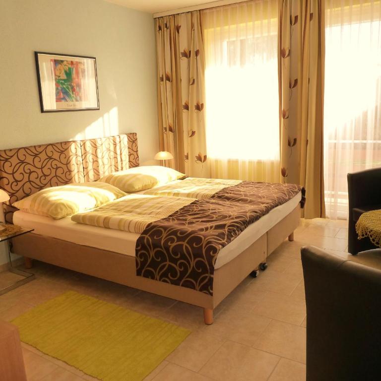 Pension Pfefferdohle - Doppelzimmer mit Balkon - 3