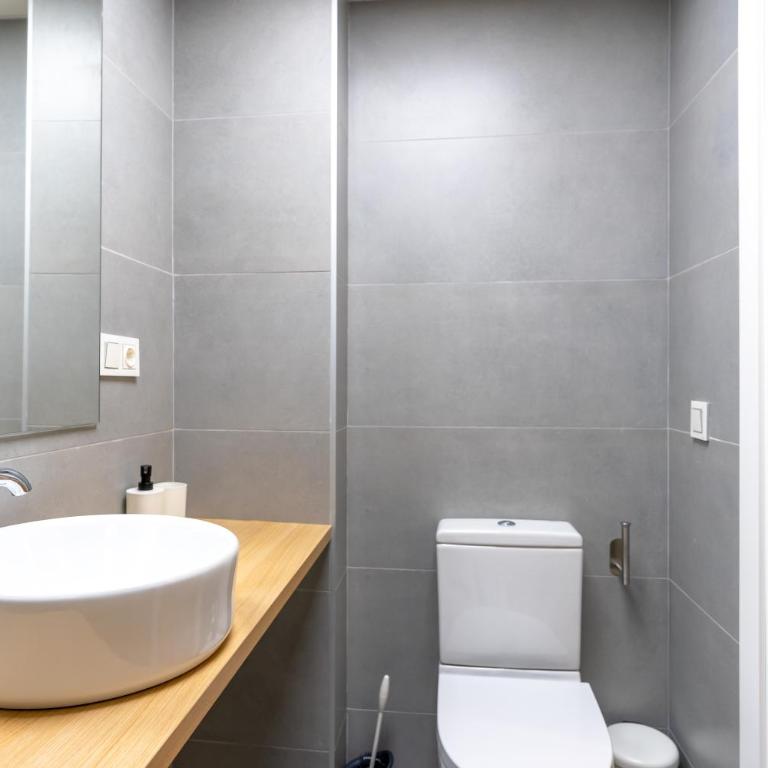 San José Suites 3 Hab, Piscina, solárium y WiFi - Three-Bedroom Vacation Home - 25