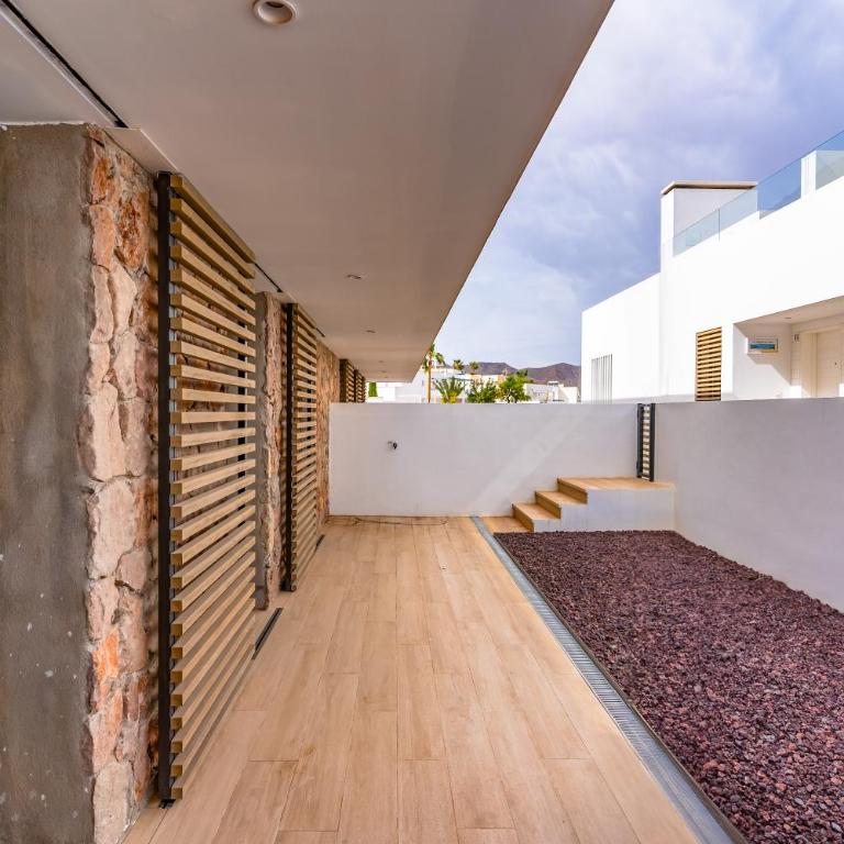 San José Suites 3 Hab, Piscina, solárium y WiFi - Three-Bedroom Vacation Home - 34