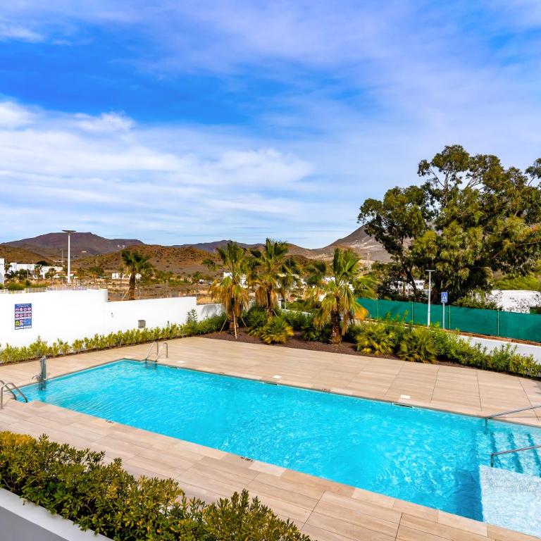 San José Suites 3 Hab, Piscina, solárium y WiFi - Three-Bedroom Vacation Home - 36