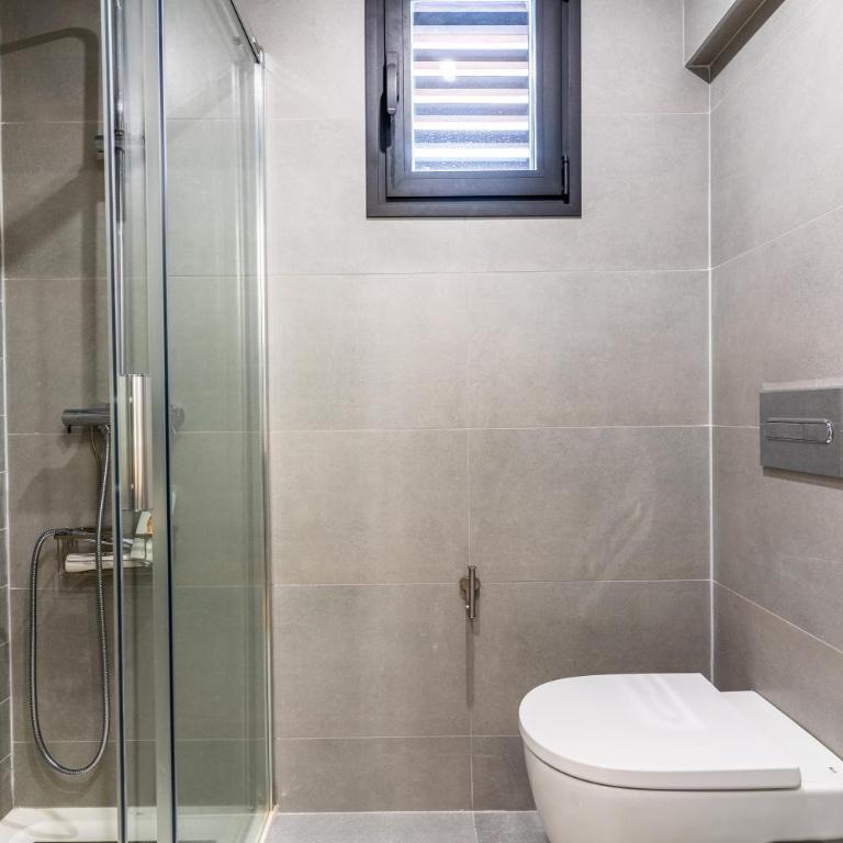 San José Suites 3 Hab, Piscina, solárium y WiFi - Three-Bedroom Vacation Home - 16