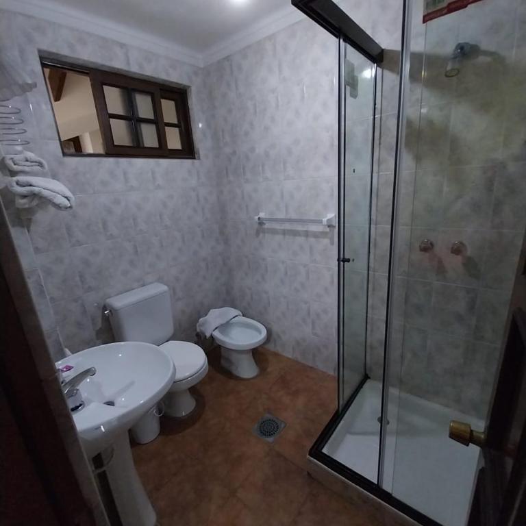 Paola Hostal - Habitación Individual con baño privado - 5