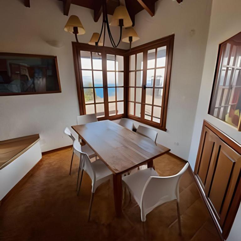 Acogedora casa con vista al lago complejo turístico - Three-Bedroom House - 7