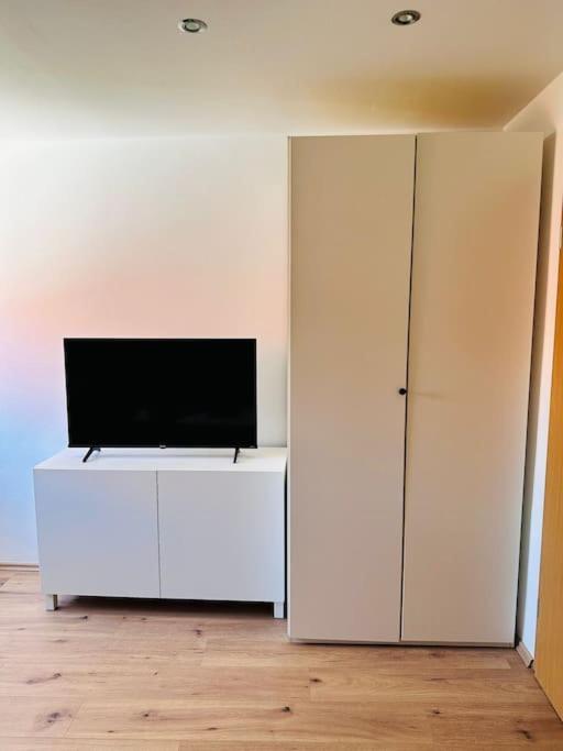FeWo für 6 Personen WLAN Balkon Parken Stilvoll - Apartment mit 2 Schlafzimmern - 11