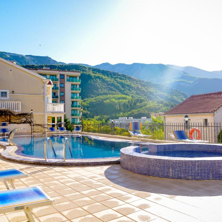 The Sun & Sea Apartment - Two-Bedroom Apartment - 24