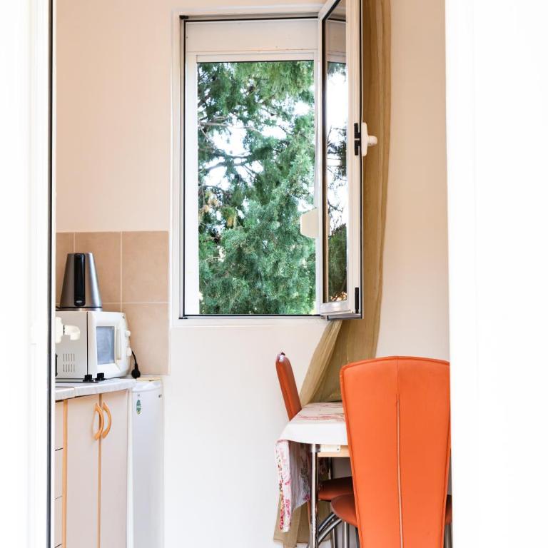 Solaris Summer Resort Apartments - Apartman sa 1 Spavaćom Sobom, Balkonom i Pogledom na Planinu - 3