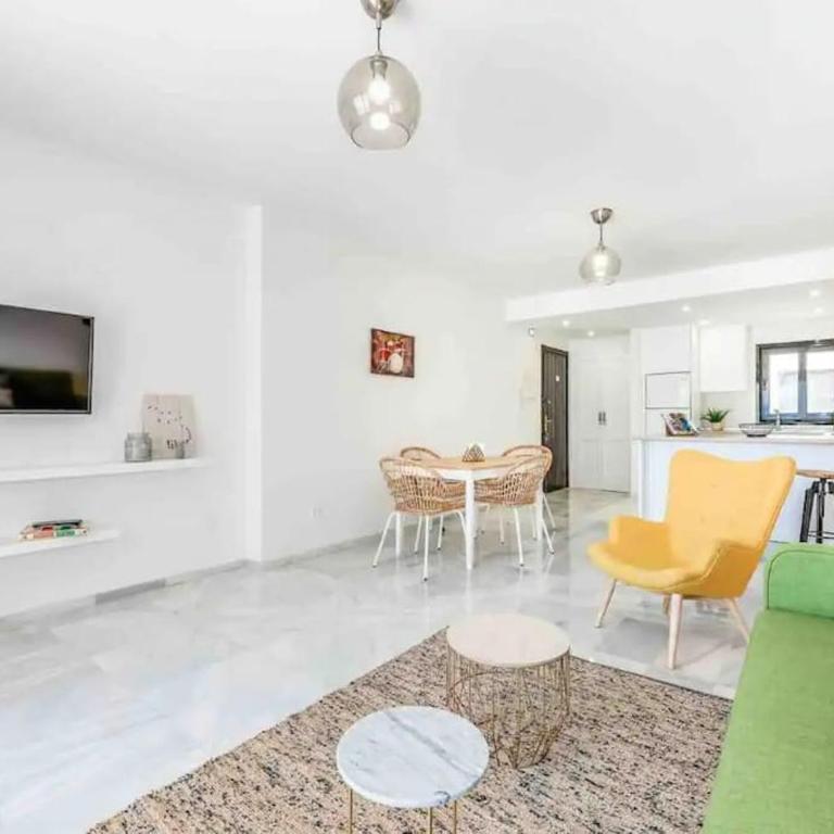 Beautiful 2 bedrooms apartment in Puerto Banus - Apartamento de 2 dormitorios - 1