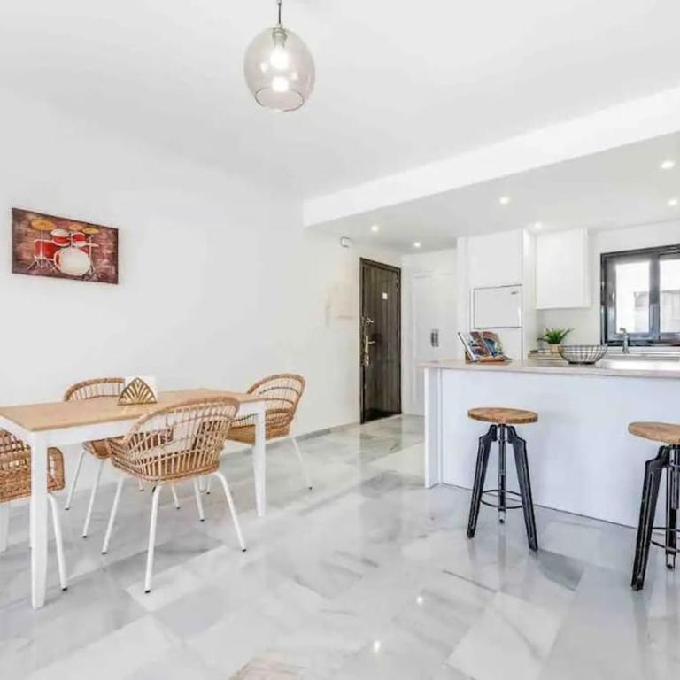 Beautiful 2 bedrooms apartment in Puerto Banus - Apartamento de 2 dormitorios - 5