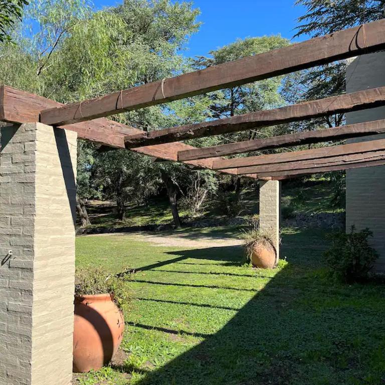Casa en Ascochinga privado. Sierras de Córdoba - Casa de 4 dormitorios - 53
