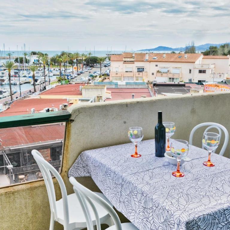 Lovely 51 m with harbour view - Apartment - 11