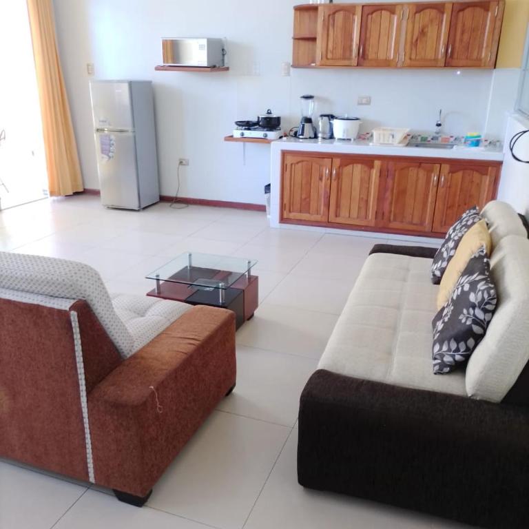 202 RV APARTMENTS IQUITOS PERU-Apartamento segundo piso con balcón a piscina - Apartamento de 1 dormitorio - 12