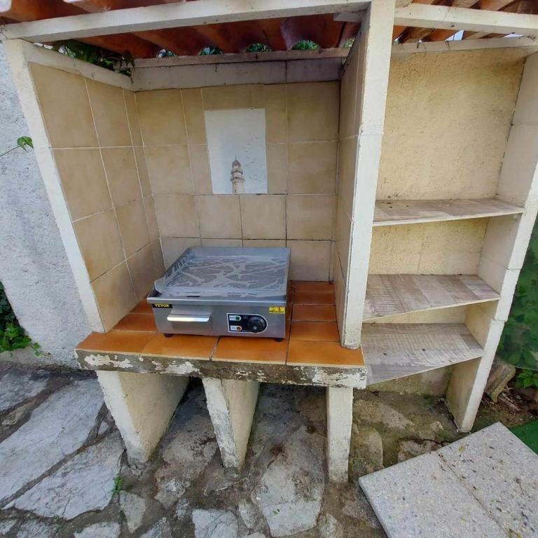Maison climatisée rénovée 2 pièces, 2 cabines avec terrasses à 500m de la plage, parking inclus - Haus mit 1 Schlafzimmer - 7