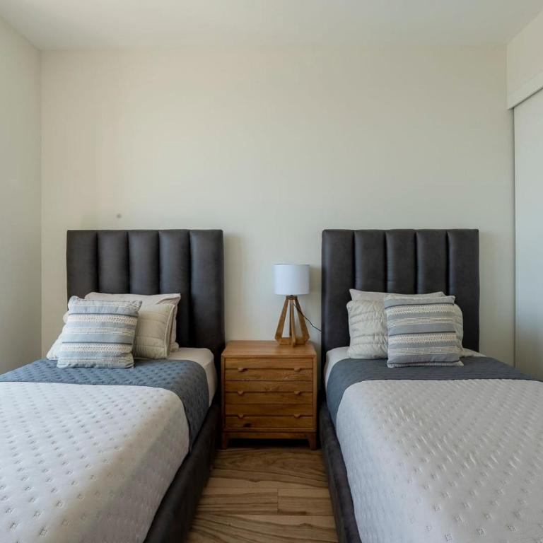 Luxury Escape near Andares Modern Retreat - Apartment - 32