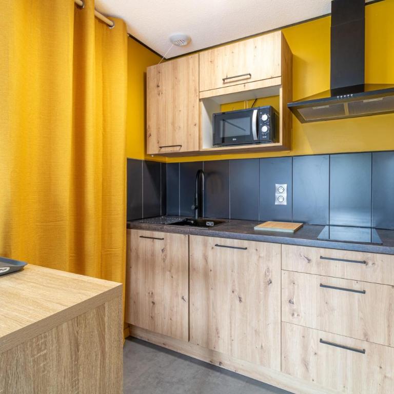 Cosy apartment with pool - Apartment - 3