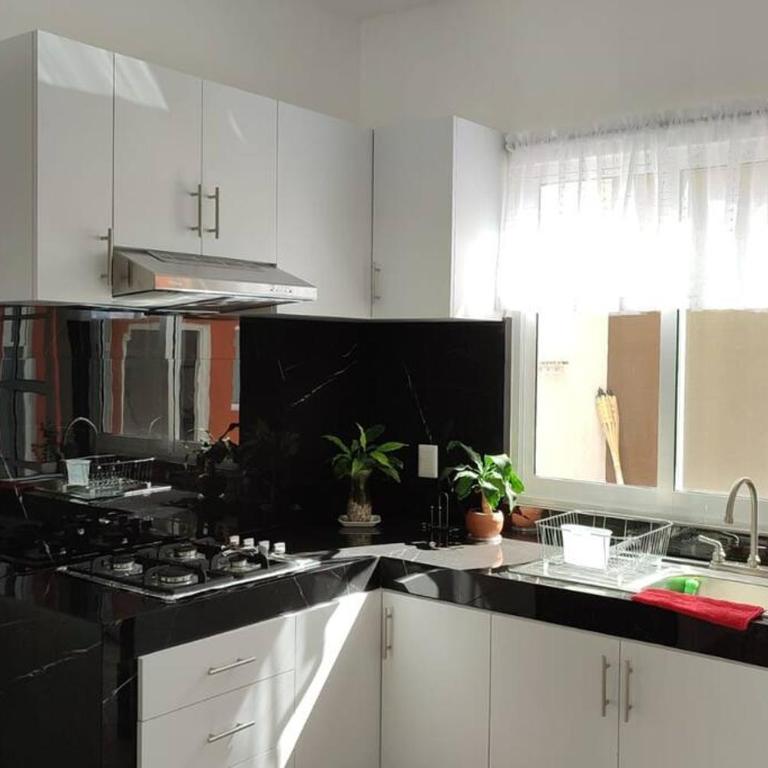 CASA MYAA, casa para noche, día, fin de semana, semana y mes - Casa de 4 dormitorios - 5