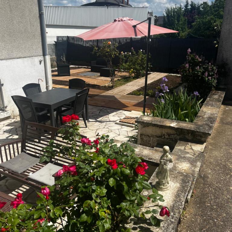 Maison chaleureuse avec jardin - Maison 4 Chambres - 9