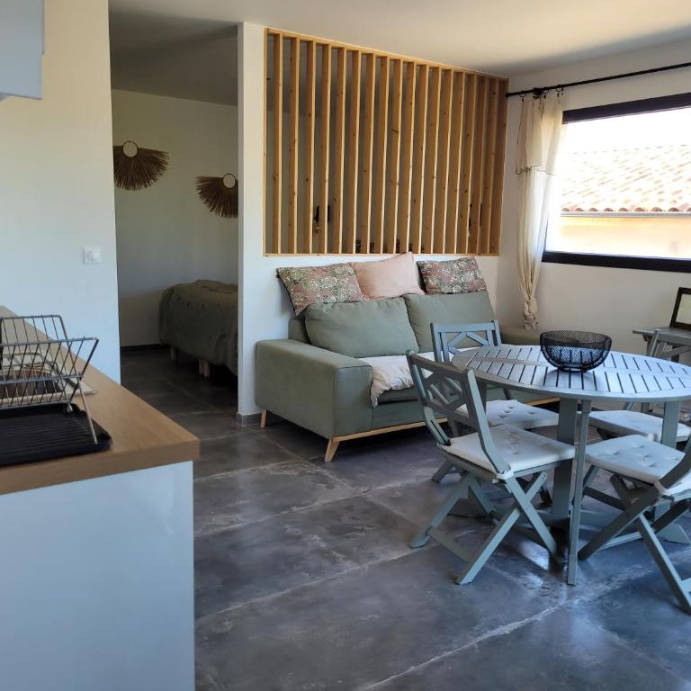 Gîte au pied du mont ventoux - Appartement 1 Chambre - 13