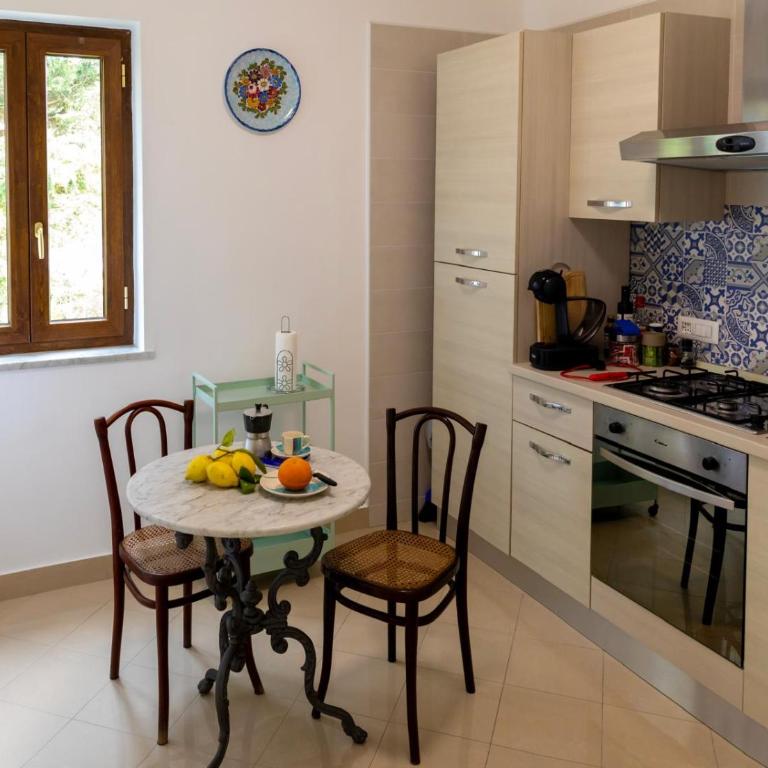 Casa Ermelinda - Appartamento con Balcone - 10