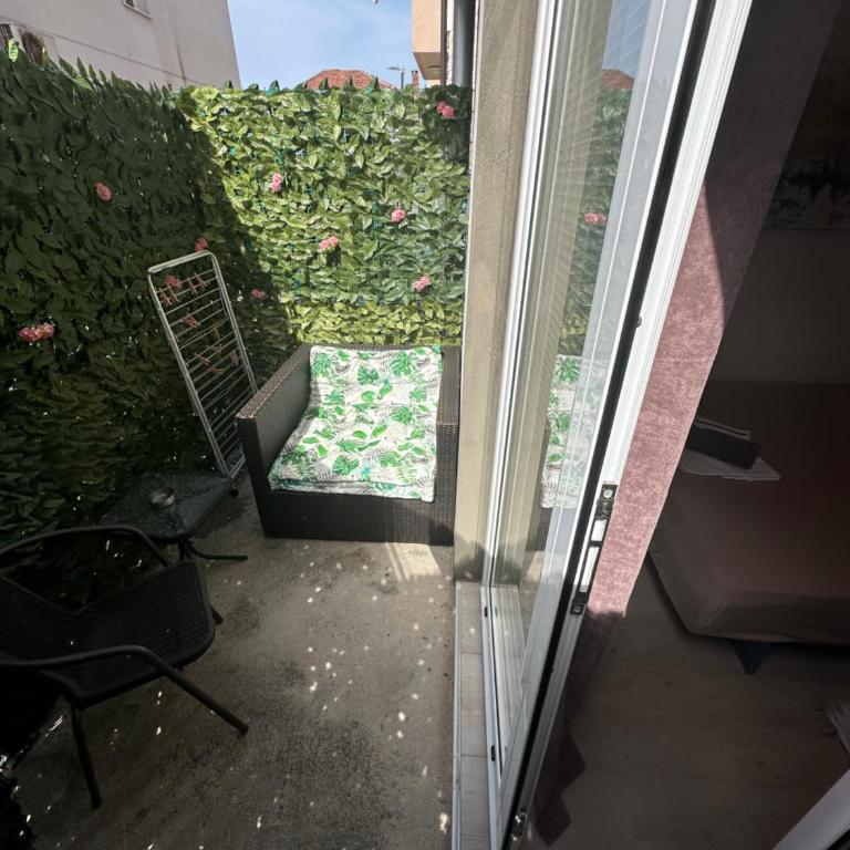 AK mini studio u centru - Studio Apartment - 8